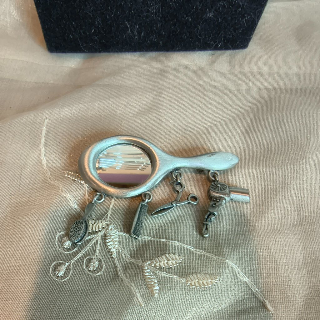 Jj Hair Stylist Brooch